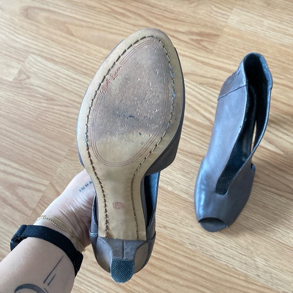 Elliott Lucca Alessandra Woven Cut-Out Leather Bootie - Picture 7 of 9